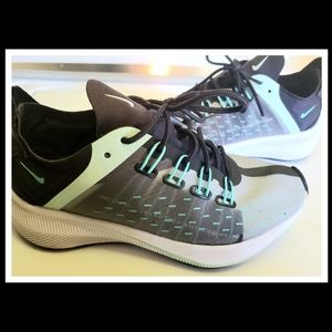 Nike EXP-X14 women's athletic shoe size 5